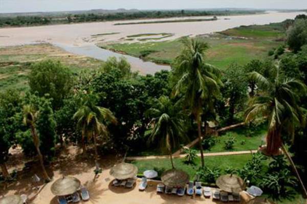 Gaweye Hotel Niamey Ngoại thất bức ảnh