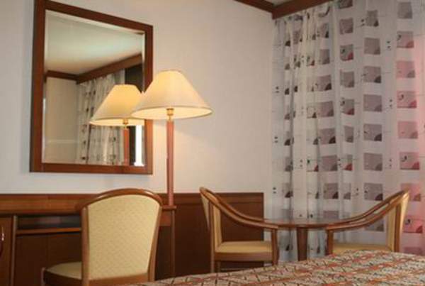 Gaweye Hotel Niamey Ngoại thất bức ảnh